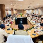 आईजी अपराध एवं कानून व्यवस्था निलेश आनंद भरणे पहुचे हरिद्वार,कावड़ मेला की व्यवस्थाओ का को लेकर अधीनस्थओं की ली बैठक,आगामी कांवड़ मेला की तैयारियों को परखकर दिये आवश्यक दिशा निर्देश !