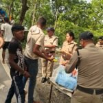 सावन के पवित्र माह ने भोले के स्वागत मे जुटी देहरादून पुलिस, एसपी ऋषिकेश ने कावड़ियों को फल और बिस्किट के साथ पैय प्रदार्ध किये वितरित, शिव भक्तो को उनकी कठिन यात्रा सुखमय होने की कि कामना !
