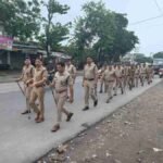 त्रि-स्तरीय पंचायत निर्वाचन को सकुशल सम्पन्न कराने के लिए पुलिस ने किया फ्लैग मार्च, आदर्श आचार संहिता का उल्लंघन करने वालों के विरुद्ध सख्त कार्रवाई की दी चेतावनी