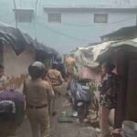 नशा तस्करों के ठिकानो पर पुलिस की आकस्मिक चेकिंग, स्थानीय पुलिस के साथ पीएसी, डॉग स्क्वायड तथा ANTF देहरादून की टीम द्वारा की गई चेकिंग की कार्यवाही