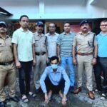 एसएसपी नैनीताल की सटीक रणनीति और पुलिस टीम के अथक प्रयास से सनसनीखेज निर्दयी कत्ल किया खुलासा, आई जी और एसएसपी ने पुलिस टीम पर की इनामो की बौछार,