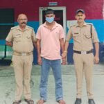 हरिद्वार की लक्सर पुलिस ने विधर्मी आशिफ़ अली को बलात्कार के आरोप मे किया गिरफ्तार, पकड़े गये आरोपी ने लड़की के साथ बहला फुसलाकर बलात्कार की घटना को दिया था अंजाम, घटना के बाद से ही आरोपी चल रहा था फरार, पुलिस ने जाल बिछाकर आरोपी को हिरासत मे लेकर भेजा जेल !