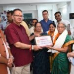 शिक्षक दिवस पर सम्मान समारोह में बोले मंत्री गणेश जोशी, शिक्षक राष्ट्र के निर्माता, मंत्री जोशी ने उत्कृष्ट कार्य करने वाले शिक्षकों को शॉल व स्मृति चिन्ह देकर किया सम्मानित