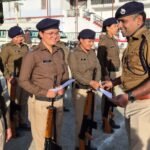 एसएसपी नैनीताल ने परेड का आयोजन कर जवानों की फिटनेस, क्षमता तथा दक्षता का किया आंकलन,वैपन हैंडलिंग में उत्कृष्ठ प्रदर्शन करने पर 02 महिला कर्मियों को दिया नगद पुरस्कार,जवानों से कहा वेपन हैंडलिंग में बने निपुण, हर परिस्थिति के लिए रहें तैयार !
