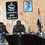 नैनीताल महोत्सव, विंटर कार्निवाल, क्रिसमस, थर्टी फर्स्ट एवं नव वर्ष 2026 जश्न के सफल आयोजन हेतु विभिन्न विभागों संग एसएसपी ने की समन्वय गोष्ठी, नैनीताल मे सुचारु यातायात व्यवस्था पर्यटकों की सुरक्षा और संगदीद्ध लोगो पर नज़र रखने के दिये निर्देश !
