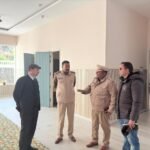 _आगामी त्योहार एवं 31 दिसंबर कार्यक्रम के दृष्टिगत टिहरी पुलिस ने चलाया संयुक्त फायर रिस्क निरीक्षण अभियान ।_