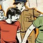 विज़िलेंस टीम ने खंड शिक्षा अधिकारी और प्रधानाध्यापक को रिश्वत लेते हुए रंगे हाथ गिरफ्तार, दो गिरफ़्तारियों के बाद शिक्षा विभाग मे मचा हड़कंप !