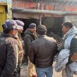 रुद्रप्रयाग गबनीगांव के जनरल स्टोर में हुए भीषण अग्निकांड मे सब कुछ जलकर हुए स्वाहा,पुलिस अधीक्षक रुद्रप्रयाग ने किया घटनास्थल का स्थलीय निरीक्षण, आग लगने के कारणों की जाँच के दिये निर्देश !