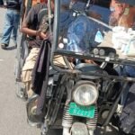 देहरादून मे परिवहन विभाग ने नियमो को ताक पर रखने वाली ई रिक्शो के खिलाफ चलाया चेकिंग अभियान, नियम विरुद्ध चलने वाली 10 ई रिक्शा किये सीज़ तो 130 के काटे चालान, शहर मे किसी भी प्रकार के वाहन नियमो का उल्लंघन करते है तो नहीं किया जायेगा बर्दास्त- डा, अनीता चमोला !