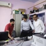सब रजिस्टार कार्यालय विकासनगर में डीएम सविन बंसल का औचक निरीक्षण; पुराने विलेख पत्र रजिस्टर जब्त,औचक निरीक्षण के दौरान कार्यालय में मिले 2018, 2024, 2025 तक के मूल विलेख पत्र; विक्रय हेतु प्रतिबंधित भूमि की भी पाई रजिस्ट्री !