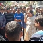 मसूरी में देर रात दो समुदायों में बवाल, मारपीट के बाद कोतवाली में रातभर हंगामा सफाई कर्मचारियों ने किया कार्य बहिष्कार, आरोपियों की गिरफ्तारी की मांग !