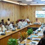 तैयारियों को लेकर लोनिवि एवं सिंचाई विभाग की समीक्षा बैठक में मंत्री ने दिये आवश्यक निर्देश, मानसून सीजन को लेकर सजग रहें विभागीय अधिकारी: महाराज