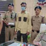 दून पुलिस ने सोशल मीडिया पर दहशत फैलाने की साजिश की नाकाम, उत्तराखण्ड के सभी थानों को बम विस्फोट की धमकी देने वाले अभियुक्त को किया गिरफ्तार