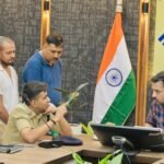 समाधान दिवस’ में डीएम का एक्शन मोड, लापरवाह अधिकारियों को चेताया,169 शिकायतें, कई का मौके पर समाधान,गंभीर शिकायय मिलने के बाद आँचल डेयरी के प्रबंधक का रोका वैतन,जनता की तकलीफ पर संवदेनशील दिखे डीएम.!