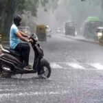 14 से 17 अगस्त तक प्रदेश में बारिश का दौर, देहरादून समेत तीन जिलों में ऑरेंज अलर्ट, डीएम देहरादून ने कक्षा एक से 12 तक के सभी स्कूल और आंगन वाड़ी केंद्रों की कल को छुट्टी के आदेश किये जारी.!
