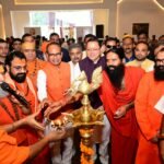 हरिद्वार में संत समागम में ‘एक राष्ट्र-एक चुनाव’ पर संवाद में केंद्रीय मंत्री शिवराज सिंह चौहान और मुख्यमंत्री धामी ने की सहभागिता, केंद्रीय मंत्री शिवराज सिंह चौहान का संदेश: बार-बार चुनाव विकास में बाधक