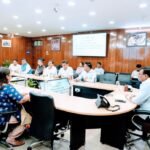 मुख्य सचिव आनन्द बर्द्धन ने प्रदेश में बिछाई जा रही पाइप्ड नेचुरल गैस (पीएनजी) पाइपलाइन और कनेक्शन के कार्यों की प्रगति की समीक्षा की