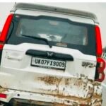 पूर्व जिला पंचायत अध्यक्ष मधु चौहान की कार हुई दुर्घटना ग्रस्त, मधु चौहान को अस्पताल मे कराया भर्ती, बारिश के दौरान कार फिसलने से हुआ हादसा.!