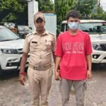 एसएसपी नैनीताल डॉ. मंजूनाथ टीसी के निर्देशन में बड़ी कार्रवाई, फौजी वर्दी, फर्जी आर्मी ID और AI से बनी मॉर्फ्ड फोटो… इंस्टाग्राम पर खुद को ‘पैरा स्पेशल फोर्स का मेजर’ बताने वाले युवक को SOG नैनीताल ने किया गिरफ्तार. !