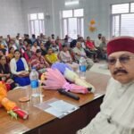 कैबिनेट मंत्री सतपाल महाराज ने अपने भर्मण के दूसरे दिन श्रमिक पंजीकरण एवं नवीनीकरण शिविर मे जांची सुविधाएं,.श्रमिको को अपने पसीने से प्रदेश के विकास की नई इबारत लिखने मे बताया मददगार !