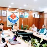 टिहरी झील को ग्लोबल डेस्टिनेशन के रूप में विकसित करने को लेकर मुख्य सचिव ने ली बैठक