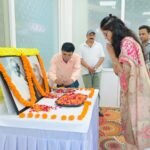 देहरादून में श्रद्धा एवं हर्षाेल्लास के साथ मनाई गई गांधी जयंती और शास्त्री जयंती, सत्य, अहिंसा, सादगी और स्वच्छता के संदेश को आत्मसात करने का आह्वान,. गांधी और शास्त्री के आदर्शों पर चलने का लिया संकल्प.!