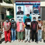 दून पुलिस की बड़ी कार्यवाही, किराये के कमरे में चल रहे जिस्मफरोशी के धंधे का किया पर्दाफाश, अनैतिक देह व्यापार के धंधे में लिप्त गिरोह के सरगना सहित 6 अभियुक्त गिरफ्तार, दिल्ली से गुमराह कर लाई गई एक नाबालिक युवती को किया रेस्क्यू