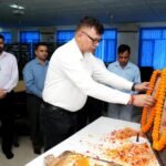 राष्ट्रपिता महात्मा गांधी एवं पूर्व प्रधानमंत्री लाल बहादुर शास्त्री की जयंती के अवसर पर सूचना एवं लोकसंपर्क विभाग में दोनों महापुरुषों को श्रद्धापूर्वक नमन किया