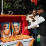 राष्ट्रपिता महात्मा गाँधी तथा पूर्व प्रधानमंत्री लाल बहादुर शास्त्री की जयंती के अवसर पर एसएसपी देहरादून ने उनके चित्रों पर माल्यार्पण कर दी श्रद्धांजलि