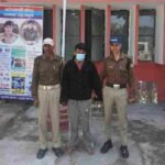 गैंगस्टर एक्ट में लंबे समय से फरार चल रहे 15 हजार रू0 के इनामी अभियुक्त को दून पुलिस ने हिमांचल प्रदेश से किया गिरफ्तार
